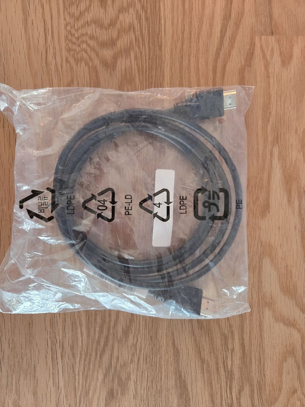 Cavi: hdmi kabel – Usato da Biberist venduto da Volo28