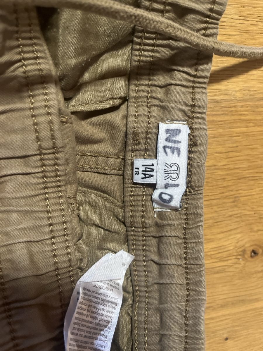 Pantalons: 2 Hosen 146/152 – D'occasion à Balmberg par Berglihof 2