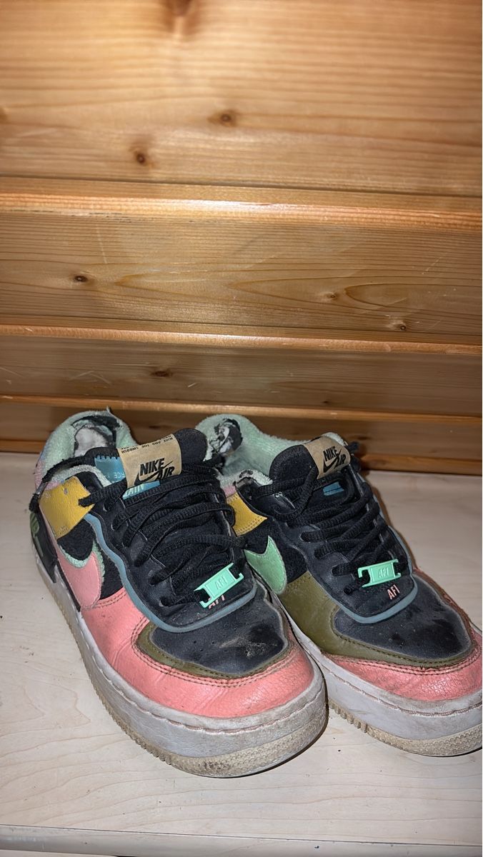 Nike Herrenschuhe: Nike Air Force 1 Shadow Baskets multicolores Taille 38 – Gebraucht aus Granges-Paccot von lew_w6jg