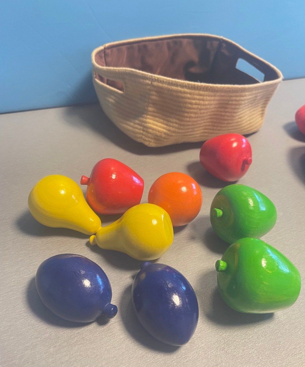 Spielzeuge: Spiel Lebensmittel aus Holz und Stoff – Gebraucht aus Sirnach von sagrotin 2