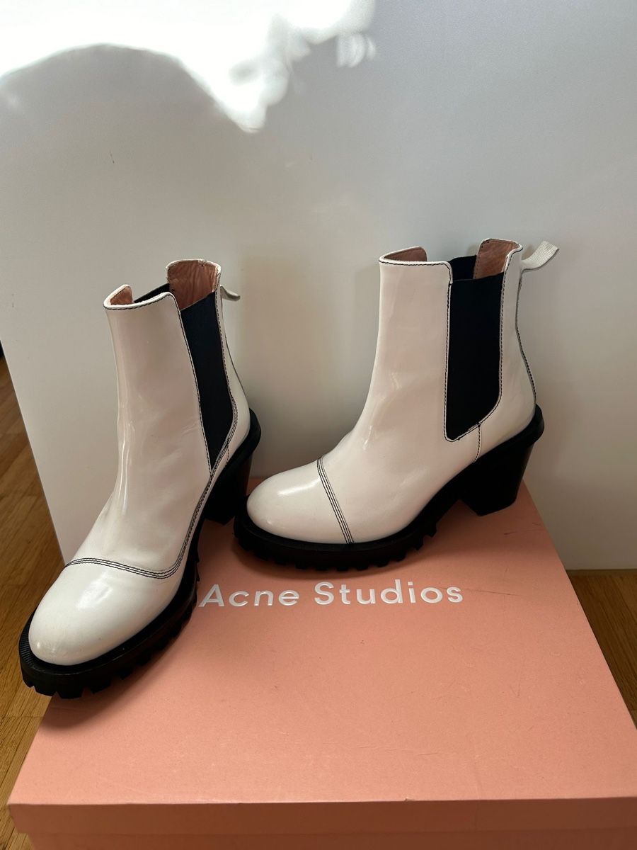 Acne Studios Scarpe da donna: Acne Boots – Usato da Siebnen venduto da koschitoschi