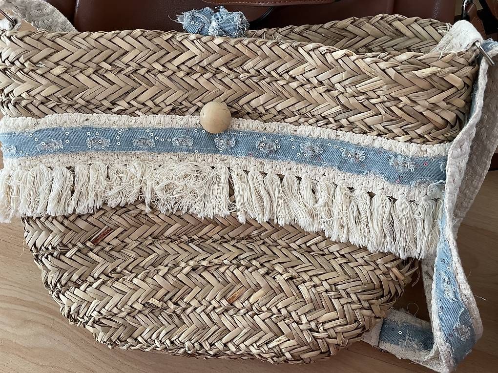 Borse da donna: Boho-Strohtasche mit Fransen & Stickerei – Usato da Lenzburg venduto da Butterfly_95