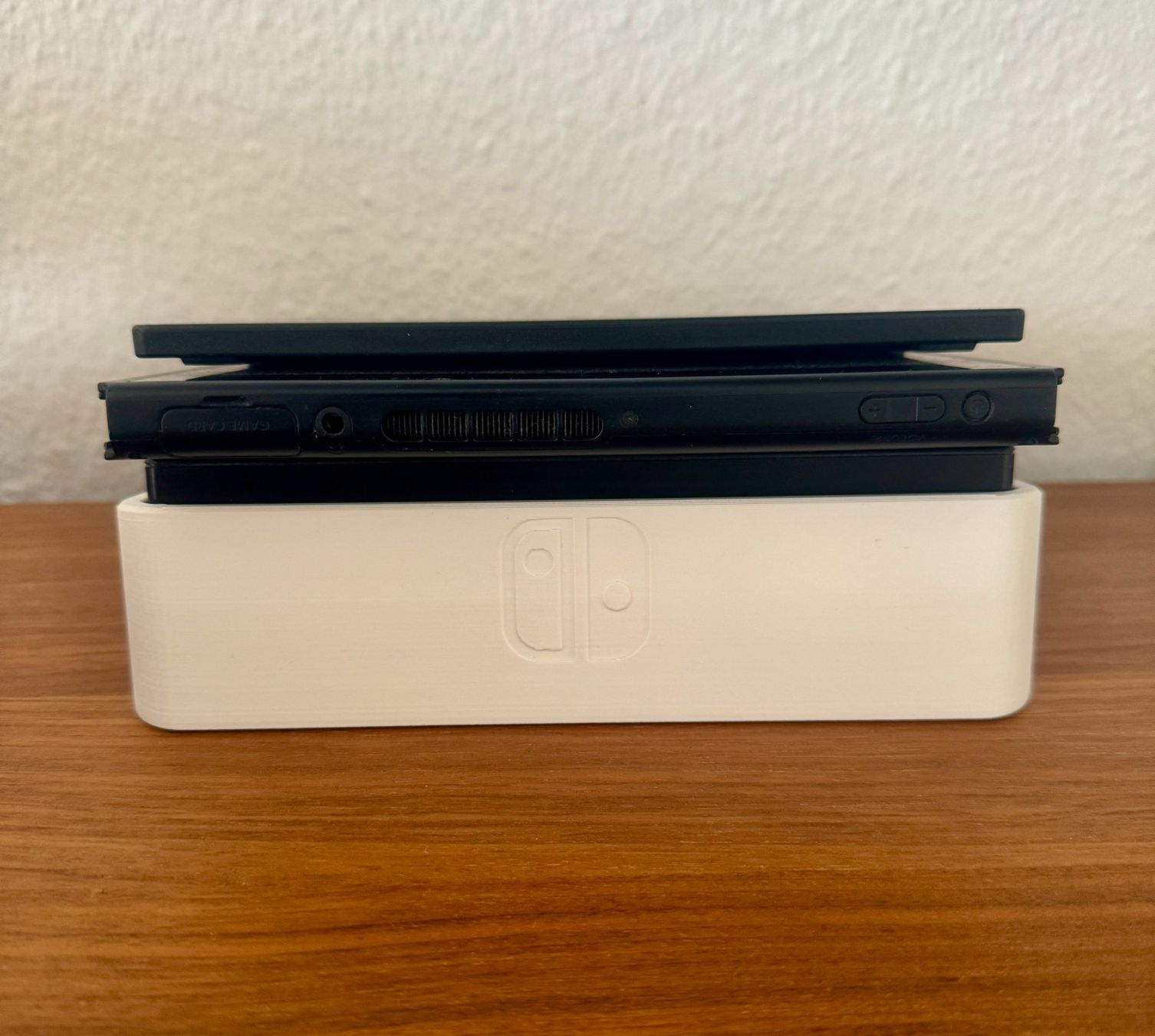 Nintendo Console: Nintendo Switch Dock Horizontal Halter – Nuovo (secondo la descrizione) da Bassersdorf venduto da reimerm88