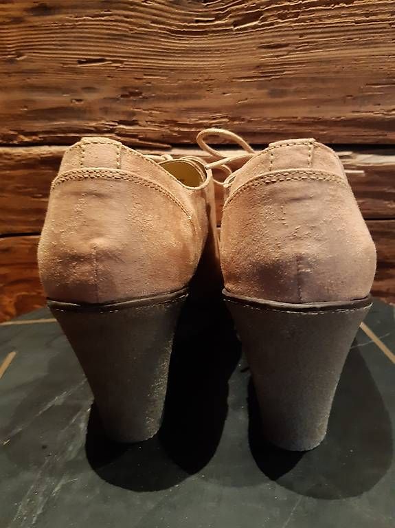 Graceland Scarpe da donna: hellbraune Ankleboots, Keilstiefelette, Gr. 41 – Usato da Sommeri venduto da 5eller 2