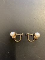Ohrschmuck Gelbgold mit Perlen und Stein