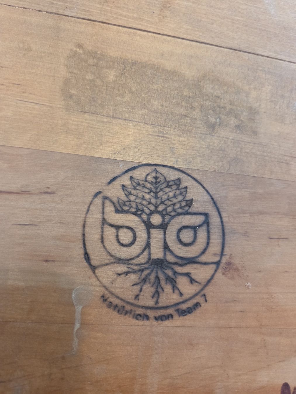 Tavoli: GRATIS Massiver Holz Tisch mit Schubladen – Usato da Winterthur venduto da Veteran-67 4