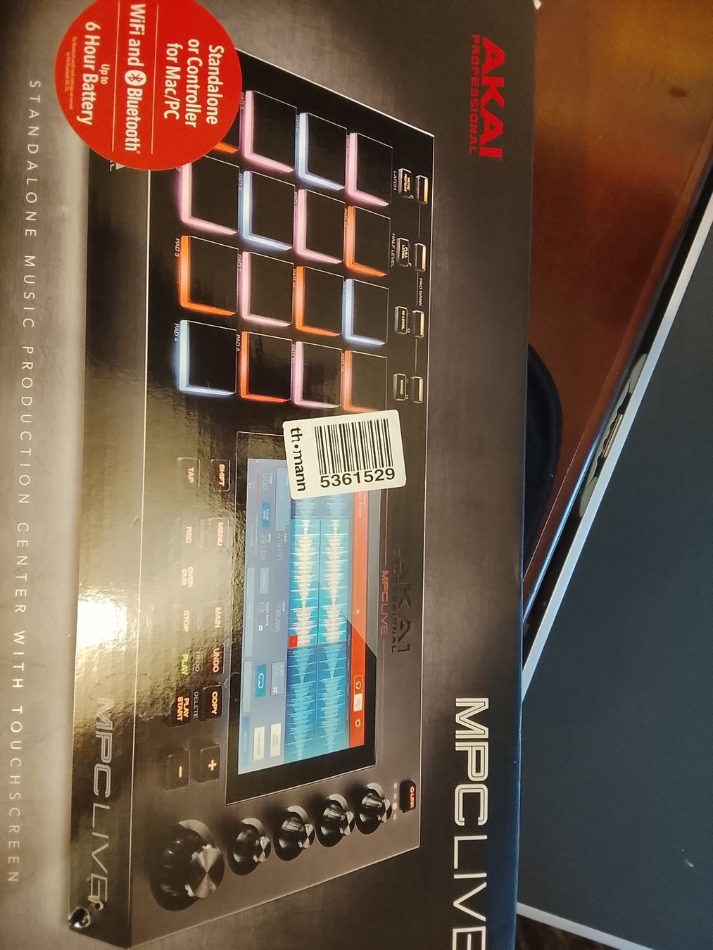 Akai Strumenti musicali: MPC LIVE – Nuovo (secondo la descrizione) da Bulle venduto da des_7slw