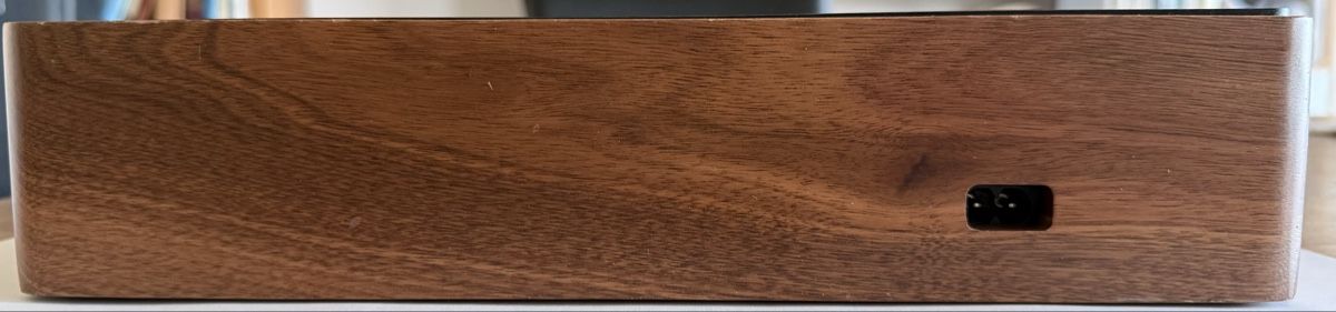 Caricabatterie: ALLDOCK Ladestation Walnussholz mit 4 USB Kabel, Top! – Nuovo (secondo la descrizione) da Bergdietikon venduto da fer_9lrm 3
