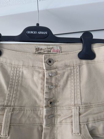 Damen Hosen beige Grösse 30/40 guter Zustand