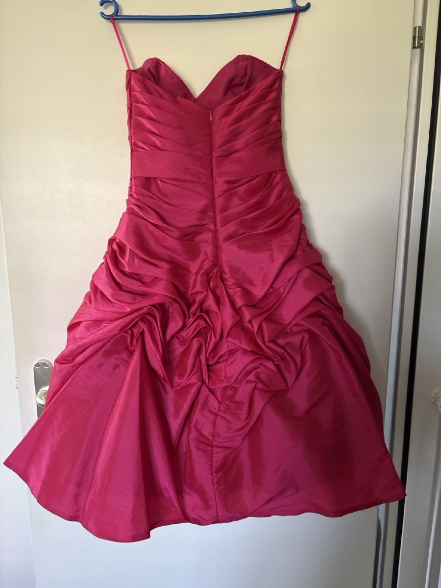 Vestiti: Merys Couture Coktailkleid mit Wow-Effekt – Usato da Pfäffikon ZH venduto da Shona 1