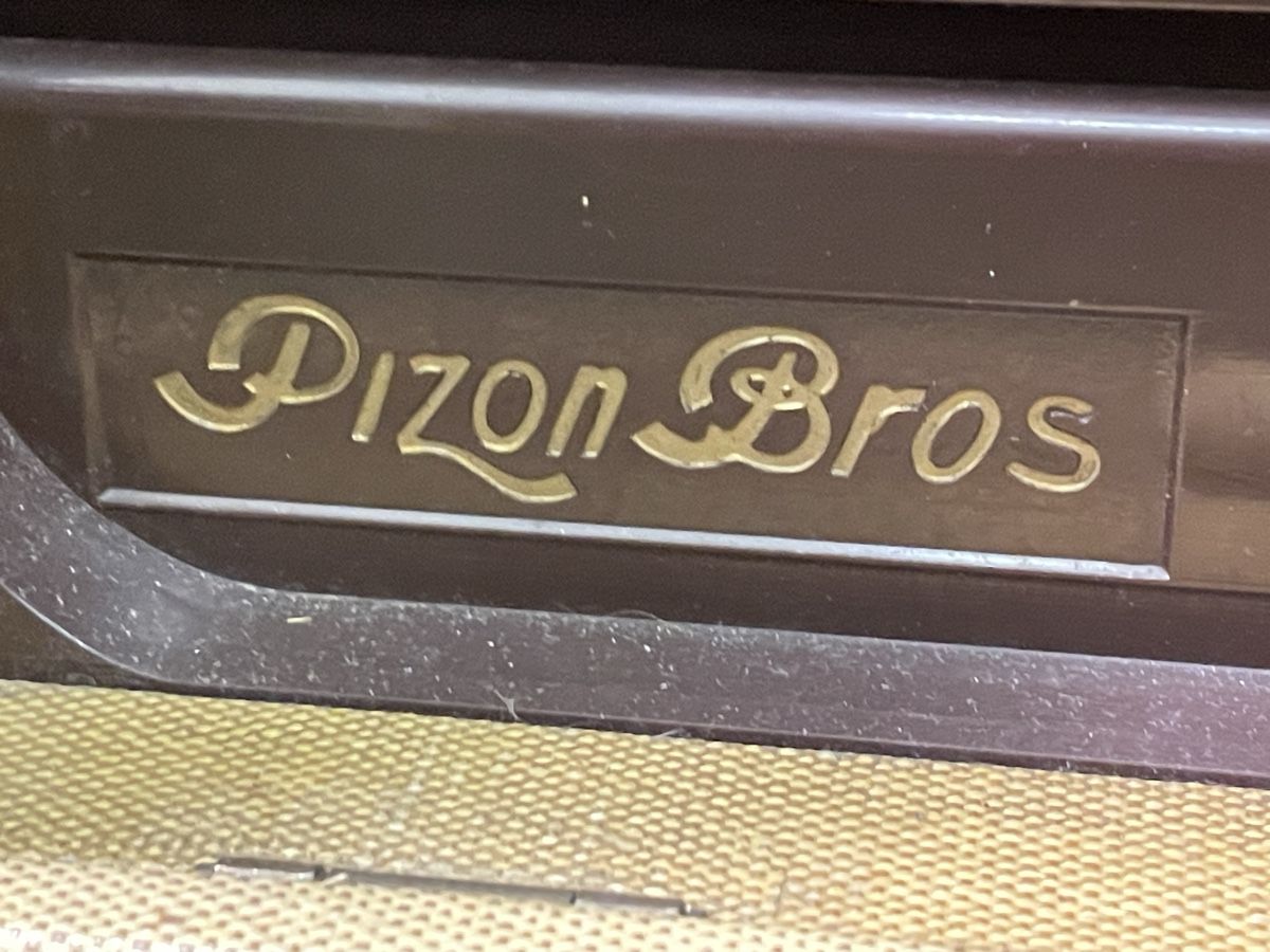 Radio: Pizon bros Radio  – Usato da Oftringen venduto da Jradioman 2
