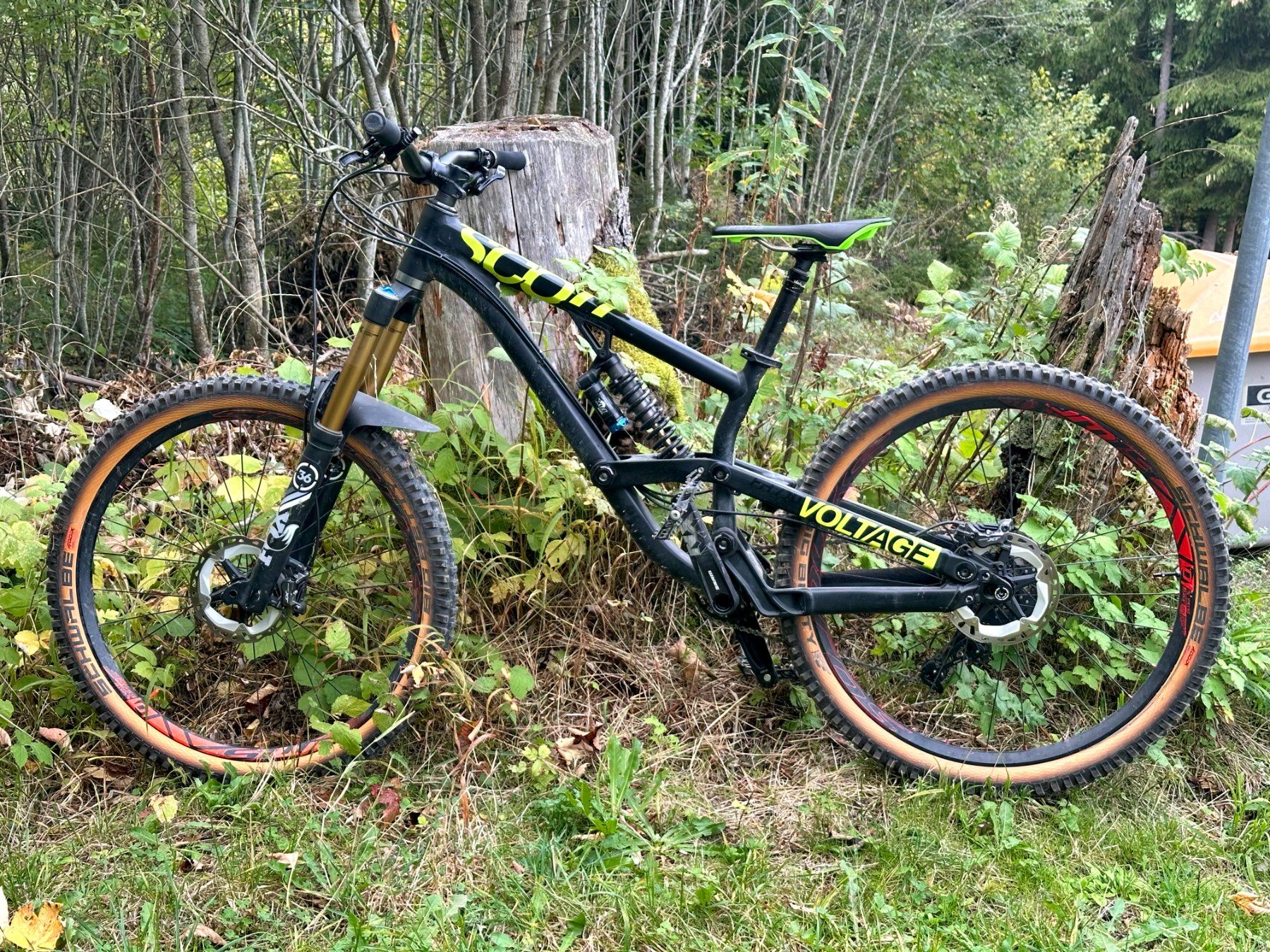 Velos: Scott Voltage L mit Fox-Dämpfer und Gabel Gravity/Freeride – Gebraucht aus Bern von 0Patrice 1