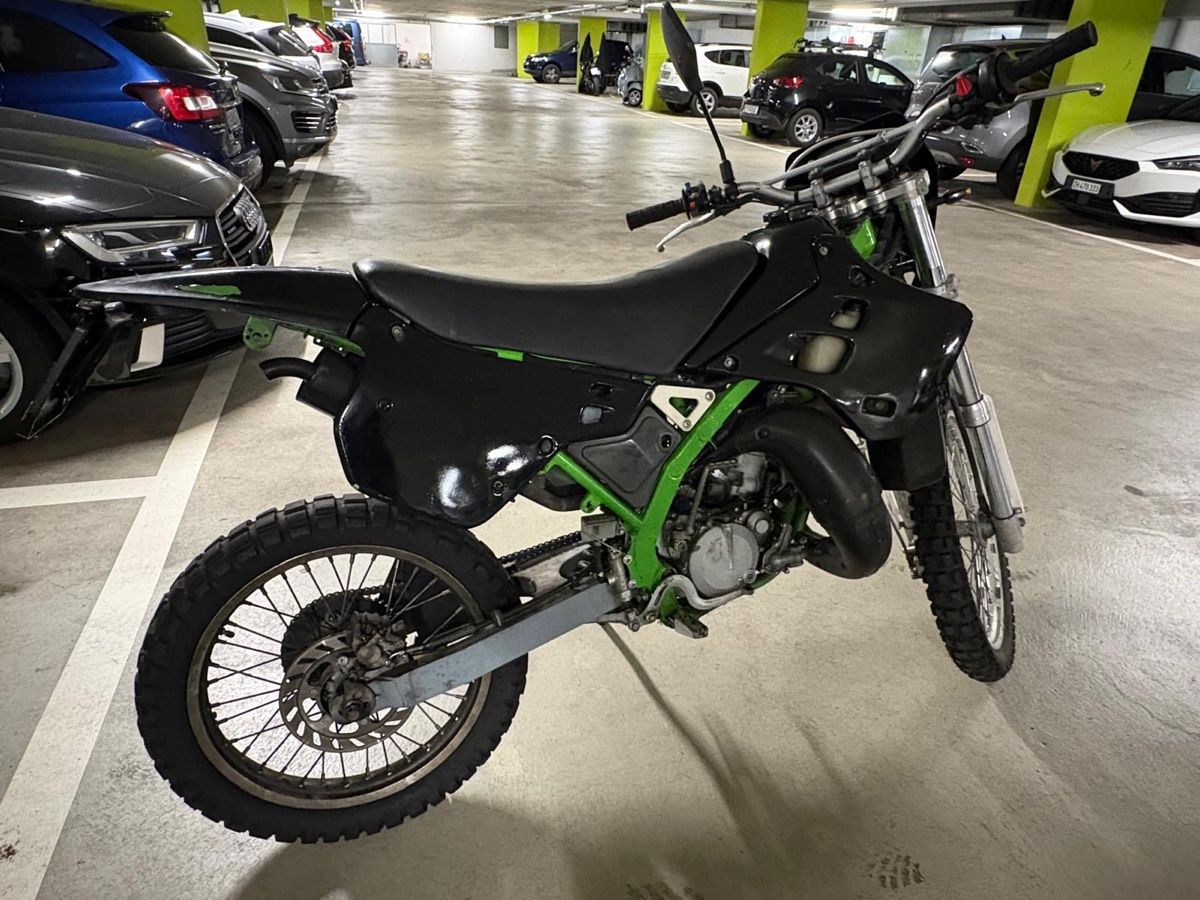 Kawasaki Enduro: Kawasaki KDX 125 – Usato da Buchs ZH venduto da Pitschpitsch 1