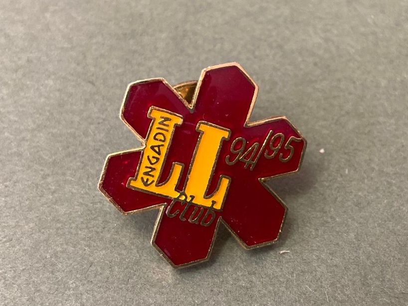 Plaquettes & Badges: Pin Langlaufclub Engadin – D'occasion à Richterswil par Nathan_adler