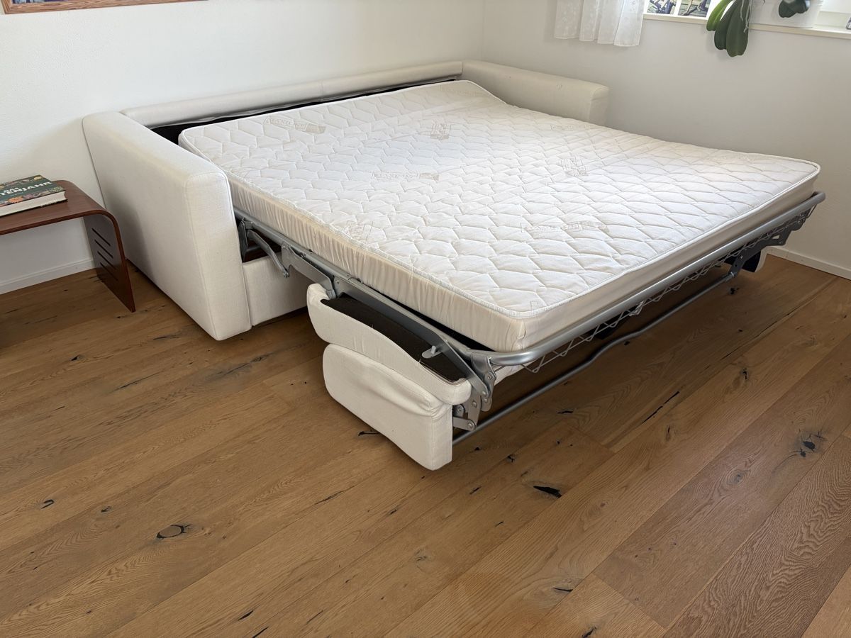 Sofas: Bettsofa – D'occasion à Galgenen par Crystaldisplay 2