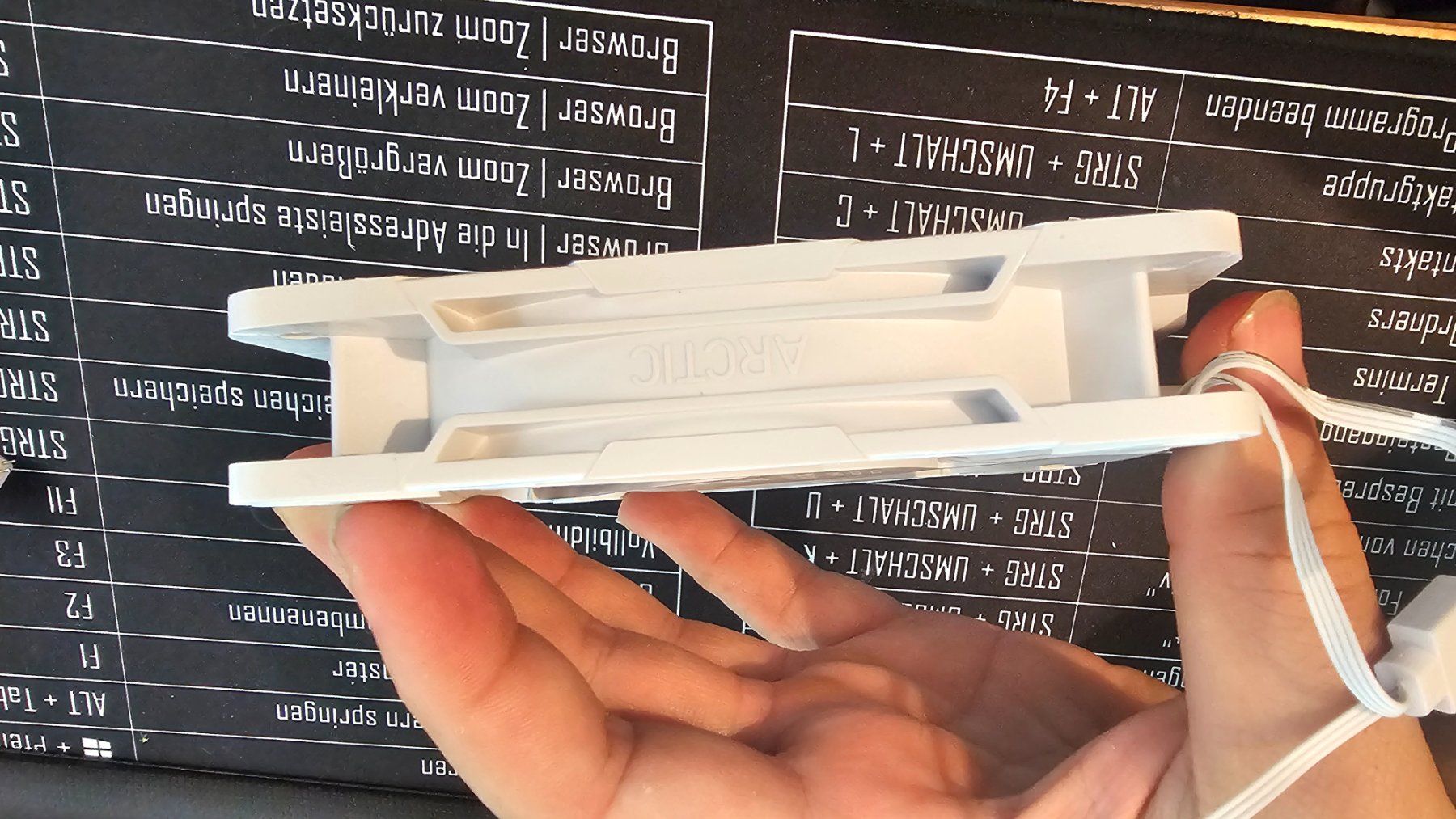 PC: 3x 120mm Arctic Lüfter weiss – Usato da Hägglingen venduto da Ingii 2