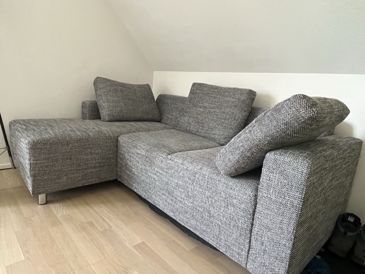 Divani: Kleineres, modisches Ecksofa in gutem Zustand – Usato da Belp venduto da JayDee79 1