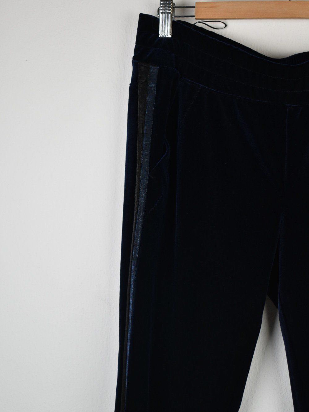 Cambio Pantaloni: Cambio Hose, Samtoptik, Gr.40, dunkelblau – Usato da Nürensdorf venduto da 2ND_STORY 1