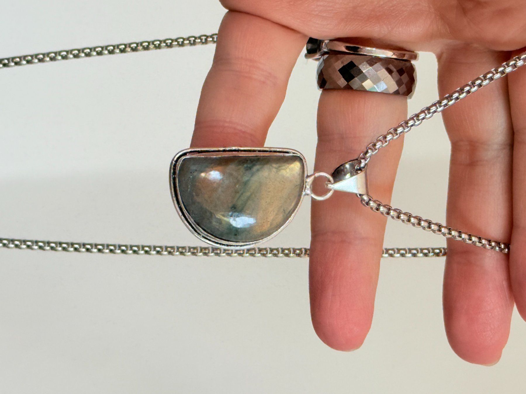 Catenine: Magnifique collier avec labradorite – Nuovo e nell'imballaggio originale da Genève venduto da AWWA 5