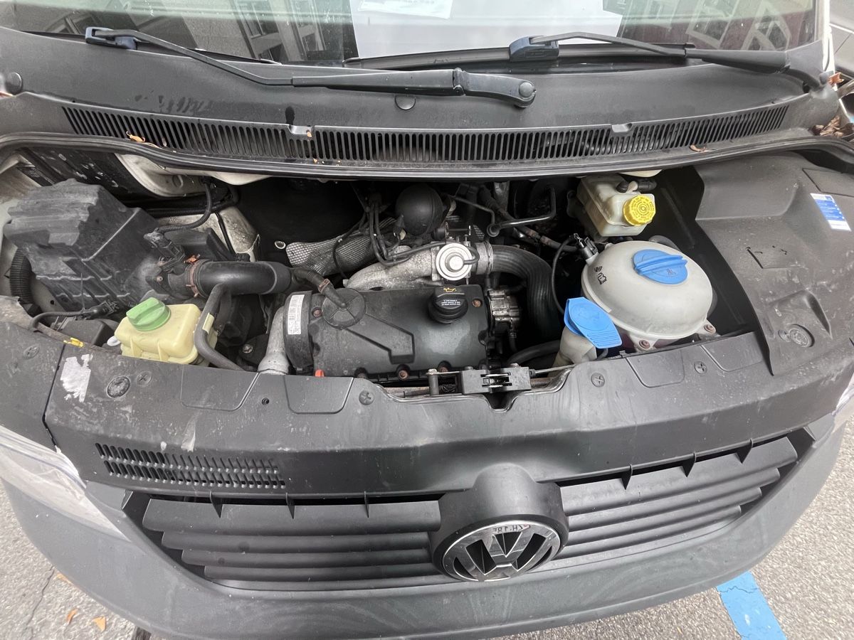 VW Véhicules de camping: VW T5 Transporter – D'occasion à Zürich par sop_rjv9 5