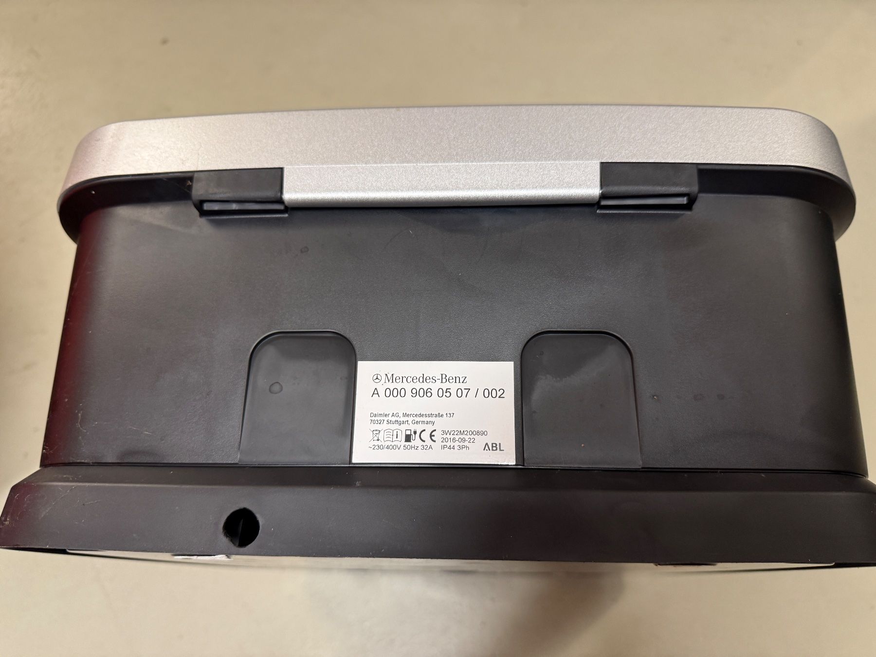 Batterie-Ladegeräte: Mercedes Benz Wallbox – Gebraucht aus Kastanienbaum von SebastianMarty 1