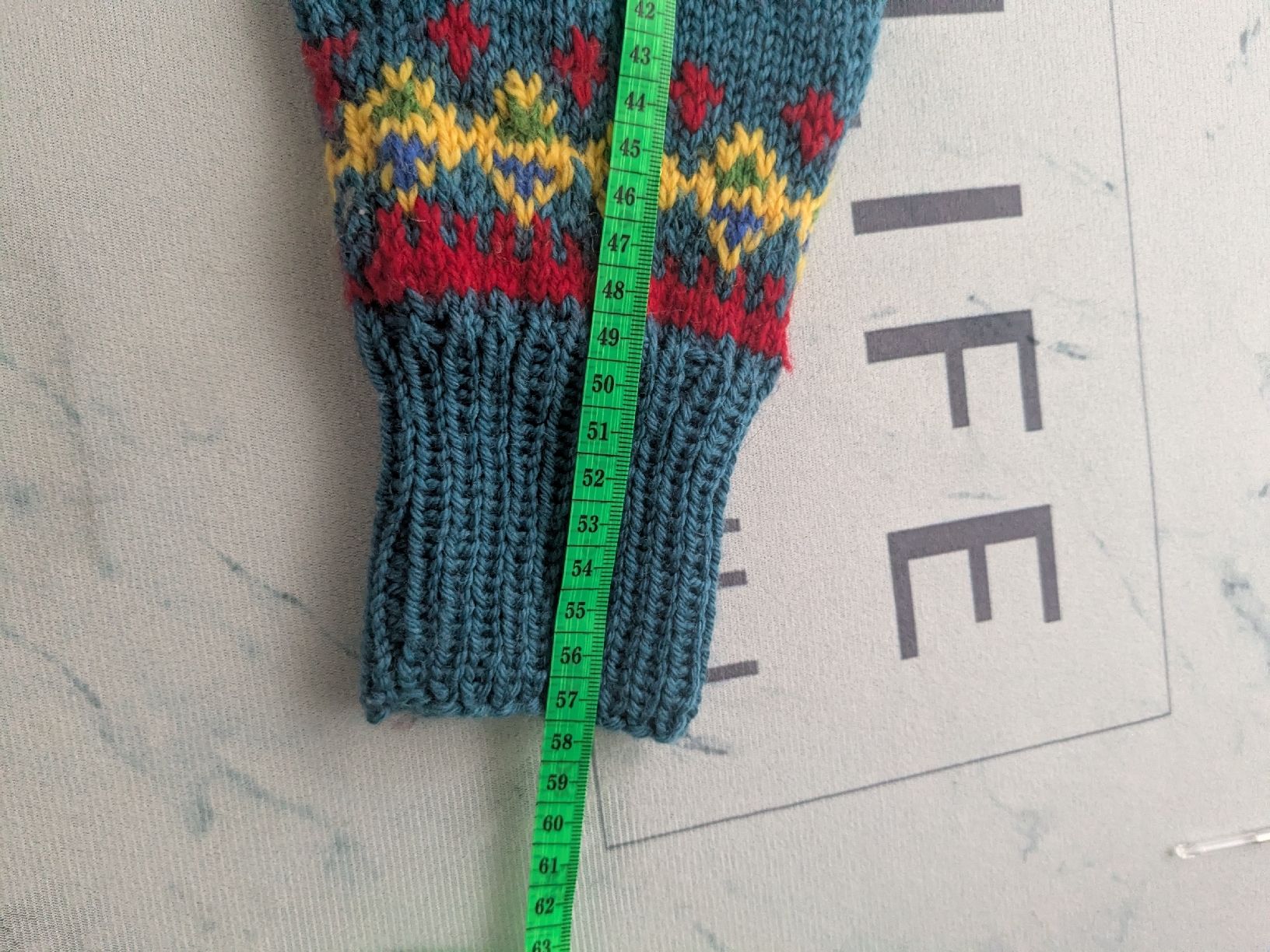 Maglioni & Felpe: Strickpullover bunt mit Muster blau S , Top Zustand  – Usato da Rorschach venduto da olg_5qq2 3