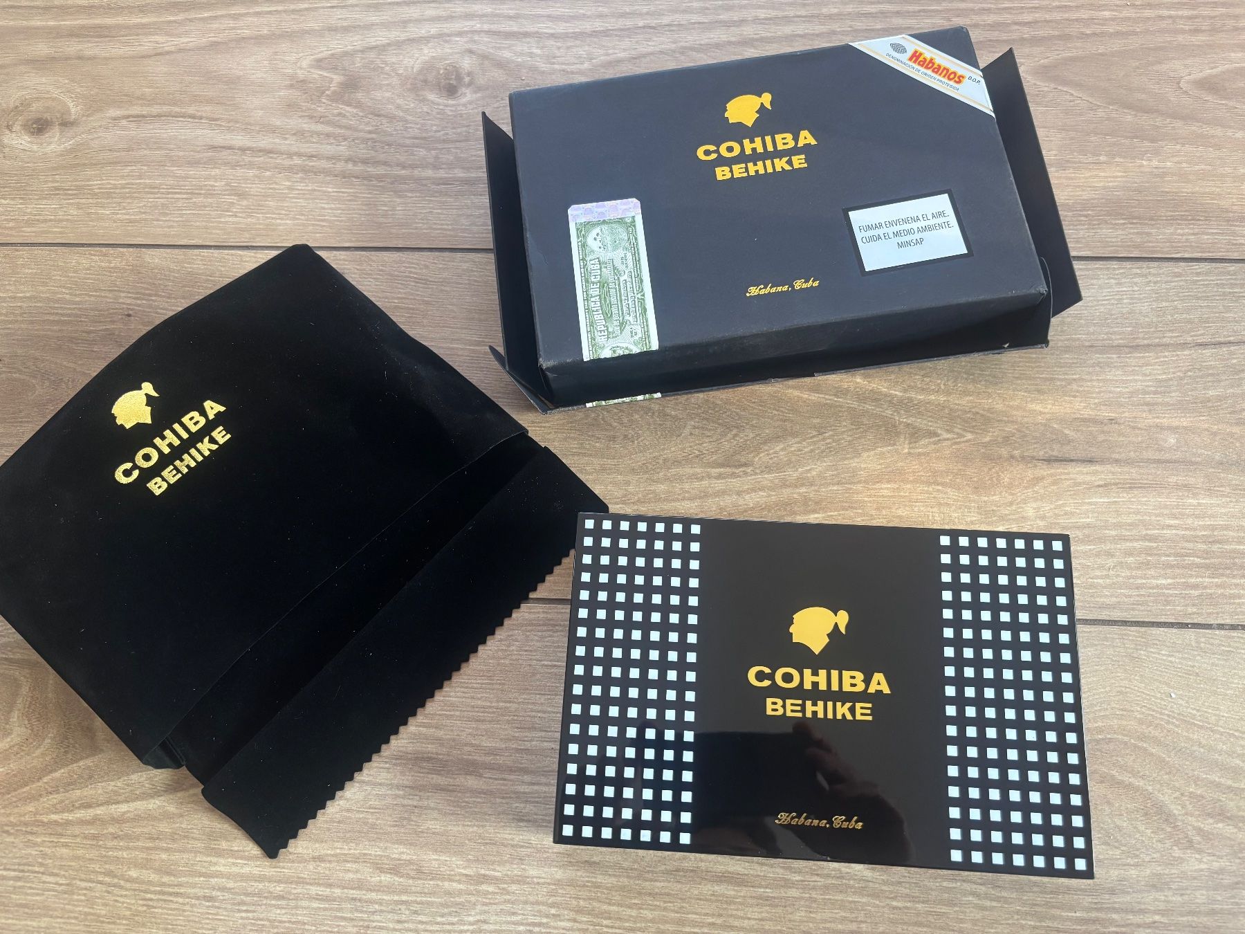 Cohiba Sigari: Cohiba Behike 52 – Usato da Préverenges venduto da jul_zhf7 1