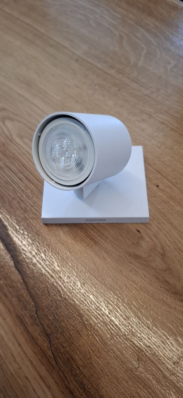 Philips Lampade: Philips Hue Spot Runner White Ambiance – Usato da Guntershausen venduto da Jtattoo