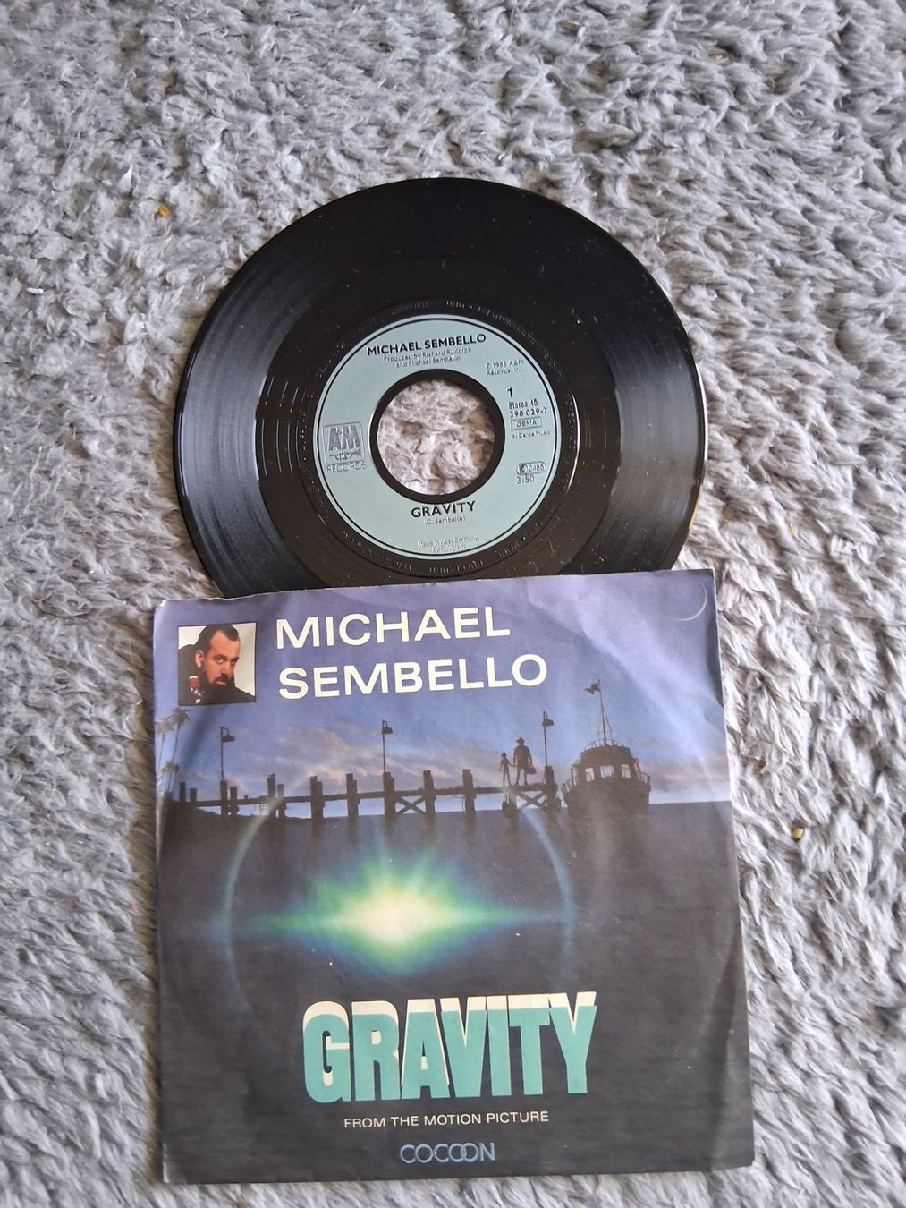 Schallplatten: MICHAEL SEMBELLO     GRAVITY   7NER SINGLE – Gebraucht aus Wetzikon ZH von Ramones01