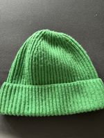 Strickmütze grün Rippenmuster Unisex gebrauchter Zustand