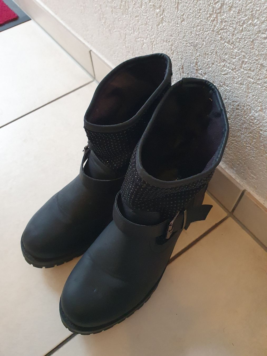Damenschuhe: Stiefeletten WIDE FIT Extra comfort, 42 – Gebraucht aus Burgdorf von Hodel1 1