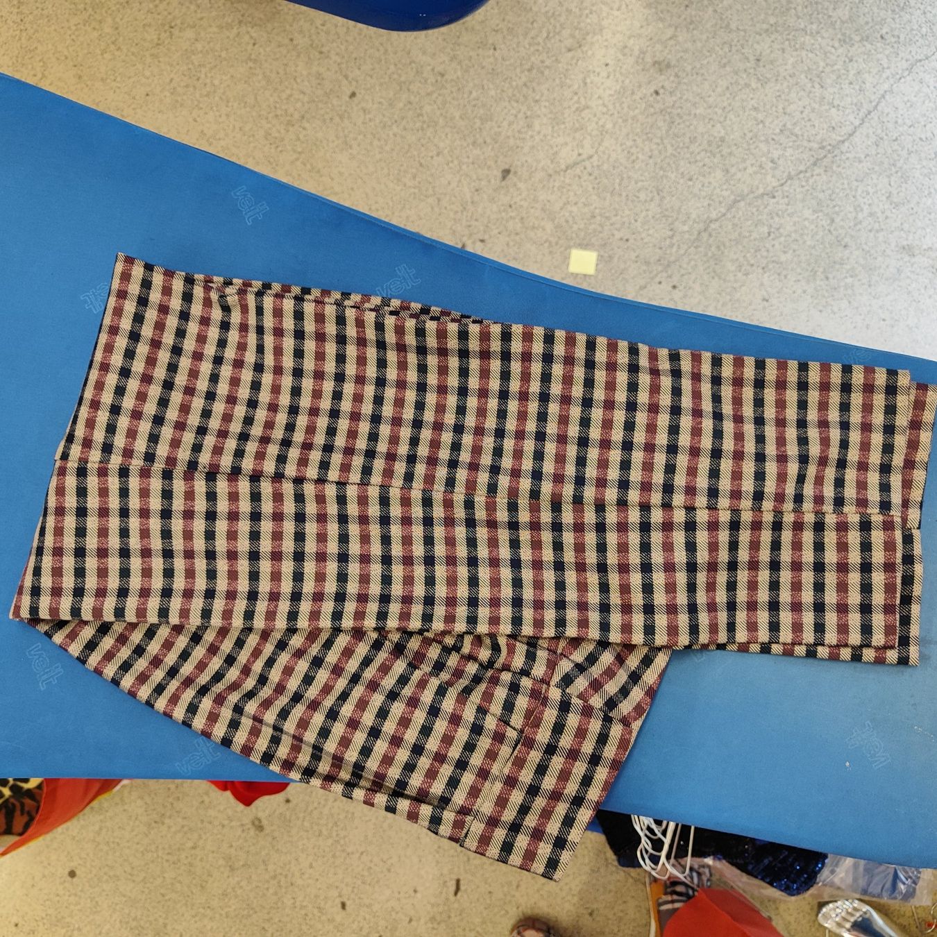 Pantaloni: Damenhose Gr s – Usato da Langnau am Albis venduto da Judithsebi 1