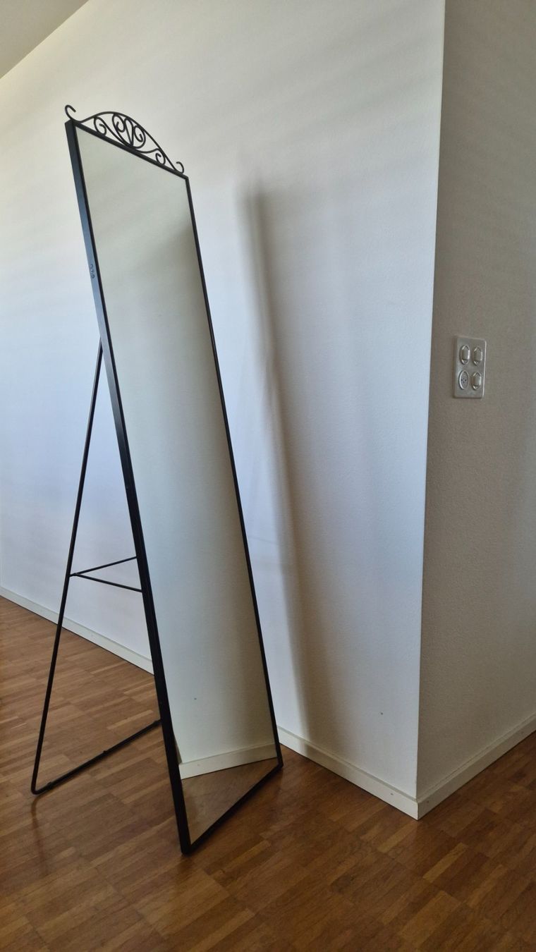 Ikea Spiegel: IKEA karmsund standspiegel – Gebraucht aus Zürich von cha_l75r