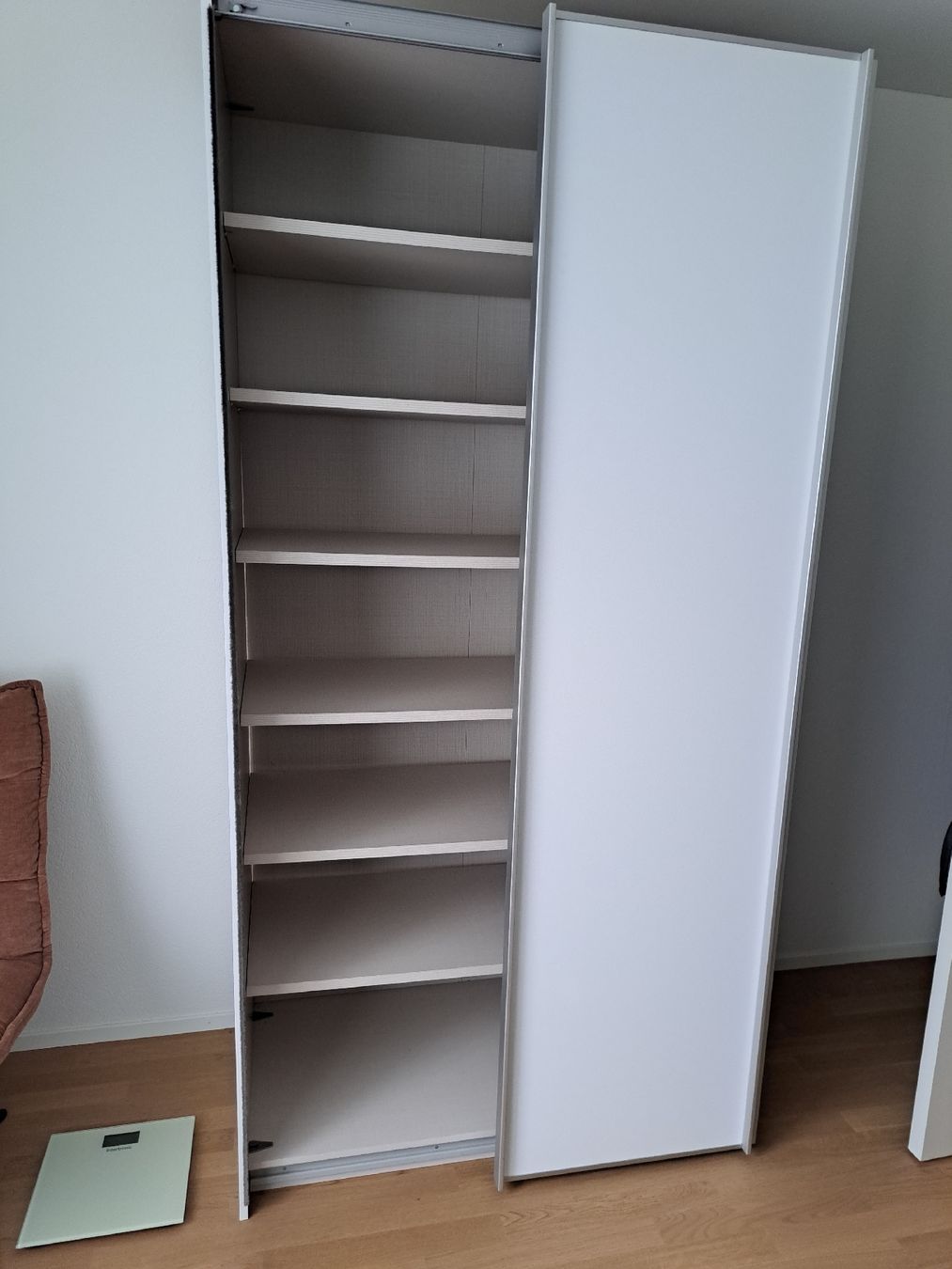 Armadi: 2-türiger Schiebeschrank – Usato da Beringen venduto da Fluegue 1