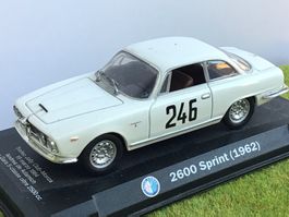 Alfa Romeo 2600 Sprint (1962) Modellauto, Sammlerstück 1:43