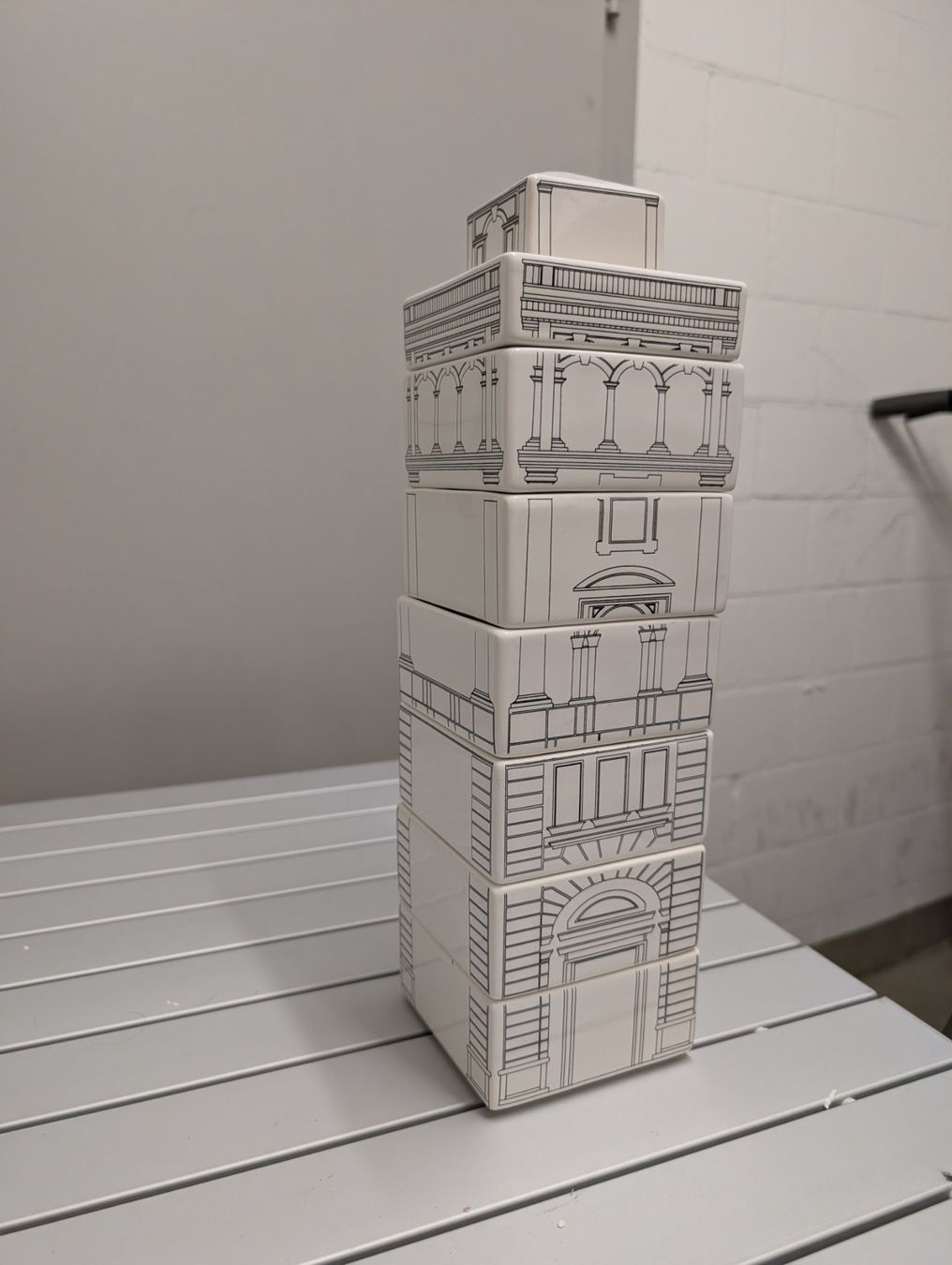Seletti Palace „Torrione“ Porzellan Set – Alessandro Zambell (Neuf ...