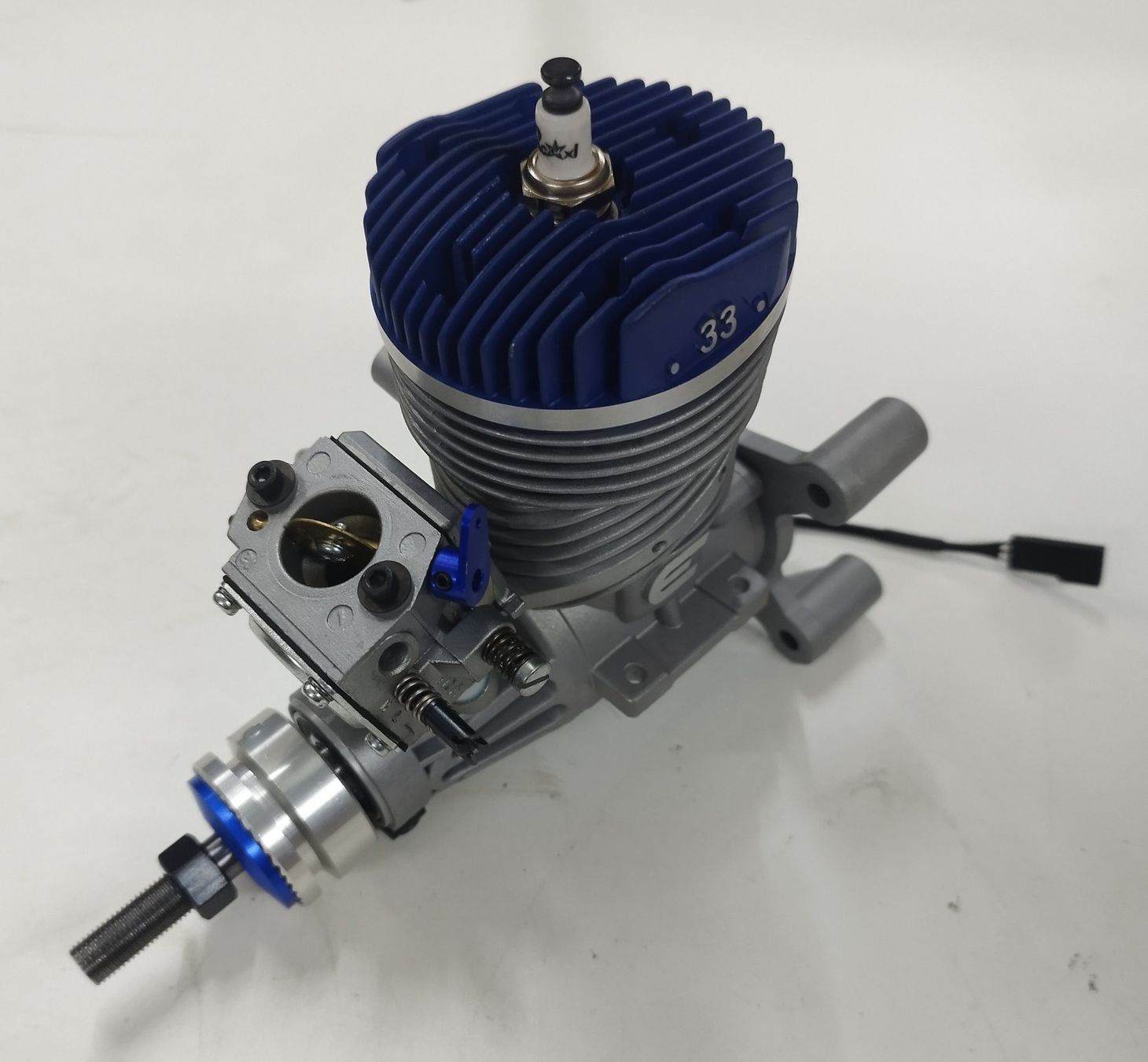 Modellismo RC: Neu Evolution 33ccm – Nuovo e nell'imballaggio originale da Kestenholz venduto da Modellbaukeller 1
