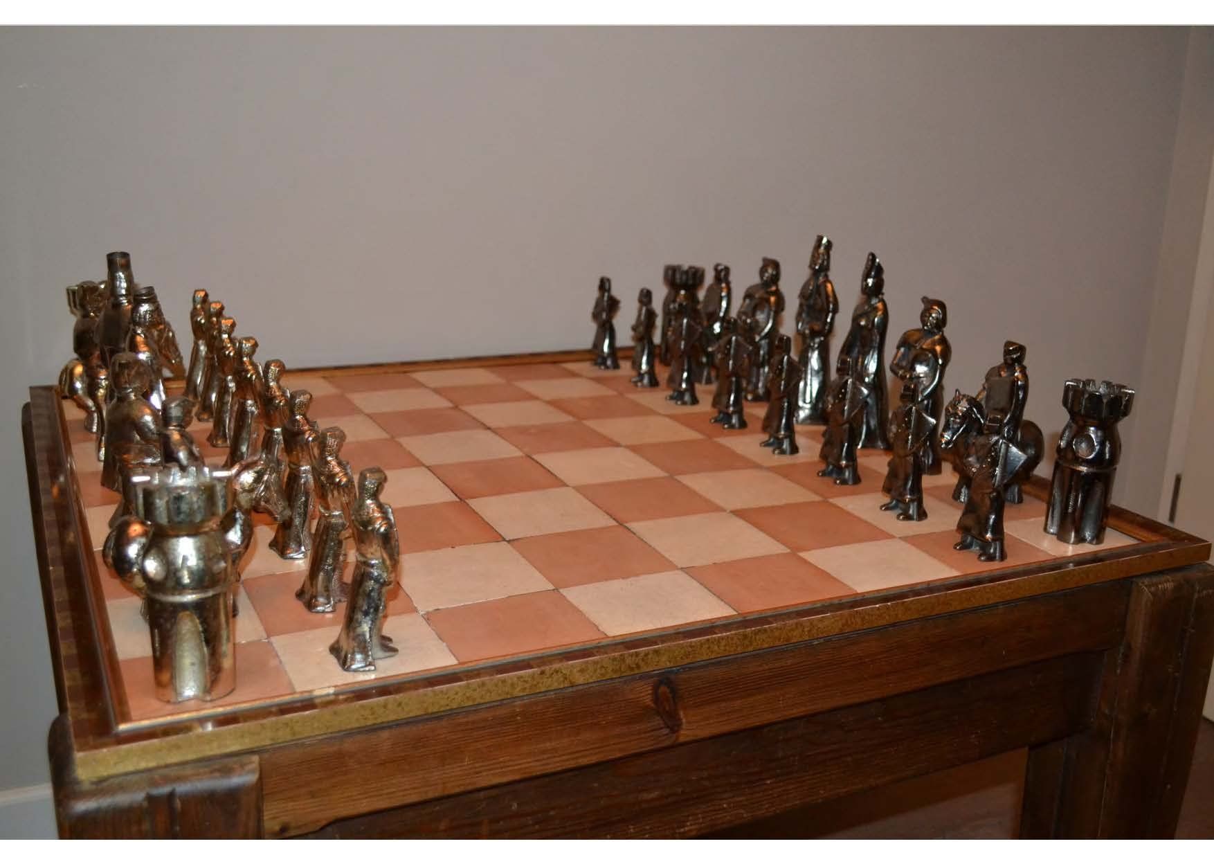 Spiele: Echiquier Table, Pièces en bronzes – Gebraucht aus Veyrier von mabbe 1