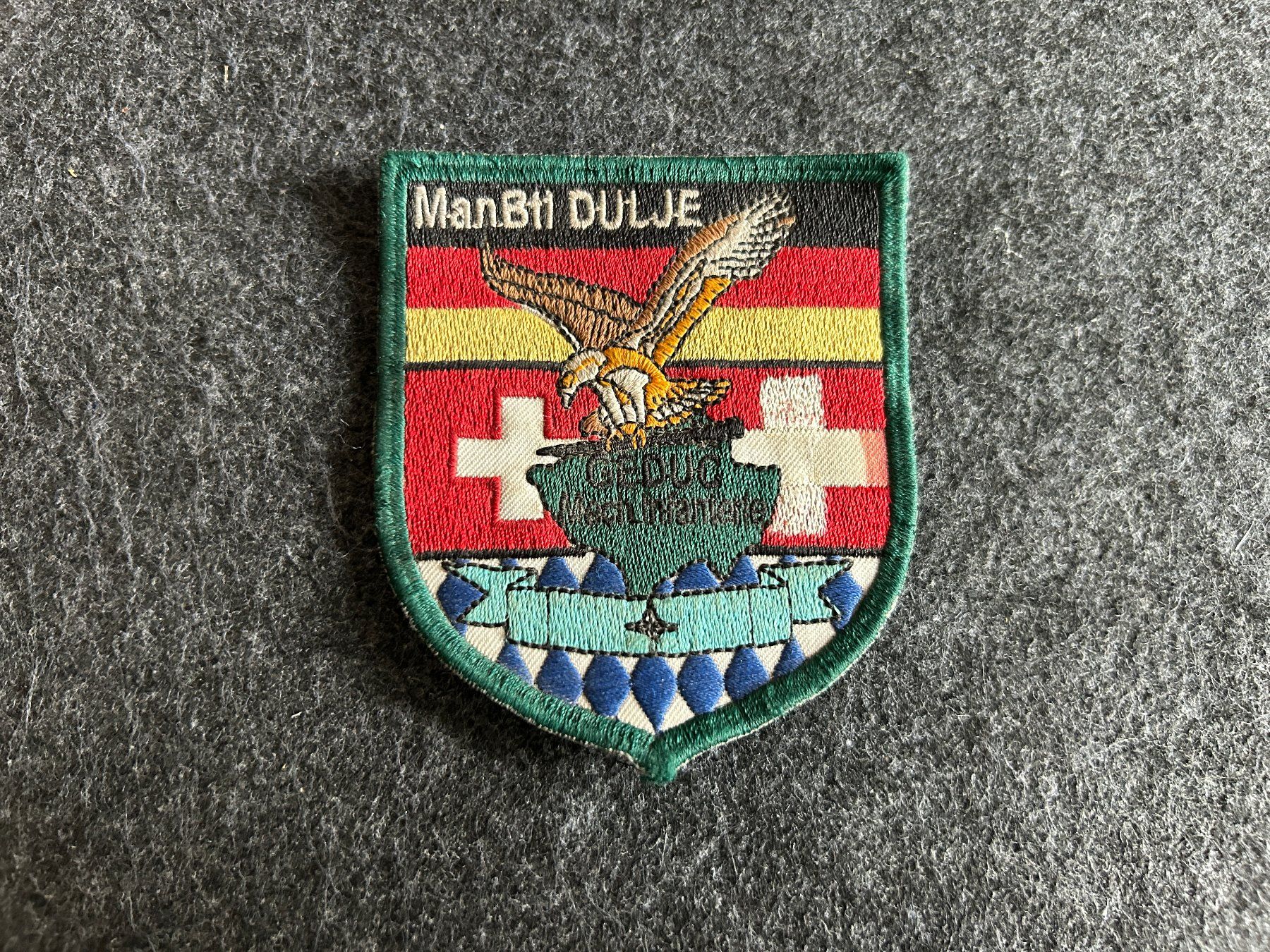 Schweizer Armee Plaketten & Abzeichen: Badge, KFOR, ManBtl DULJE, DE-CH – Gebraucht aus Berikon von DGC-1995