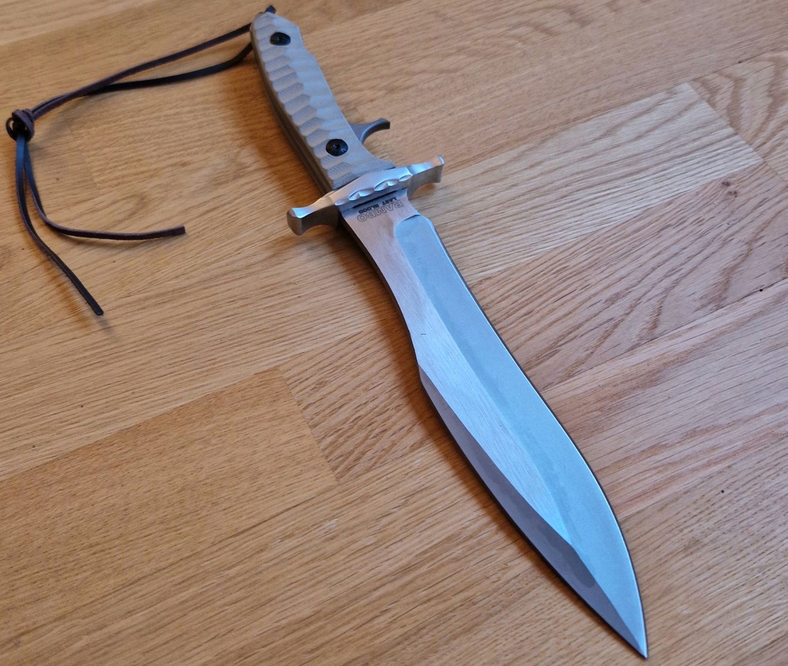 Accessori: Messer Rambo messer – Nuovo e nell'imballaggio originale da Dorf venduto da Messer-Schweiz 1