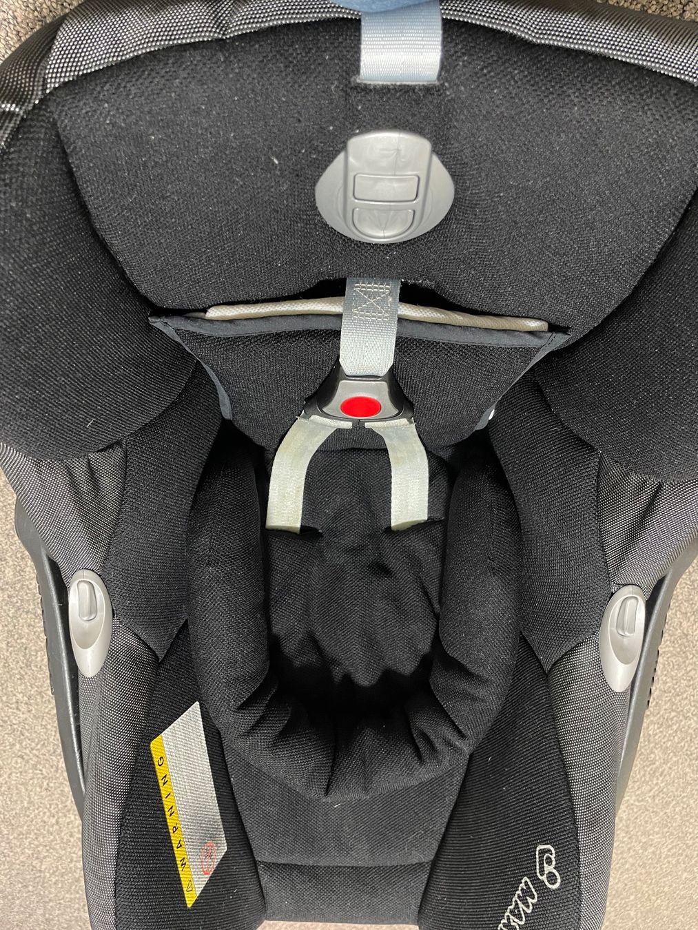 Maxi-Cosi Seggiolini per auto: Maxi-Cosi Babyschale mit Isofix-Plattform – Usato da Birmensdorf ZH venduto da Thomas_82 5