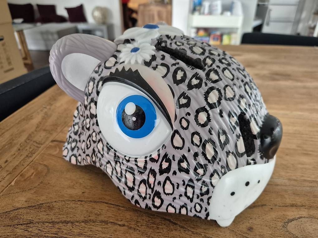 Helme: Kinder Velohelm mit Rücklicht – Gebraucht aus Zürich von Damaa