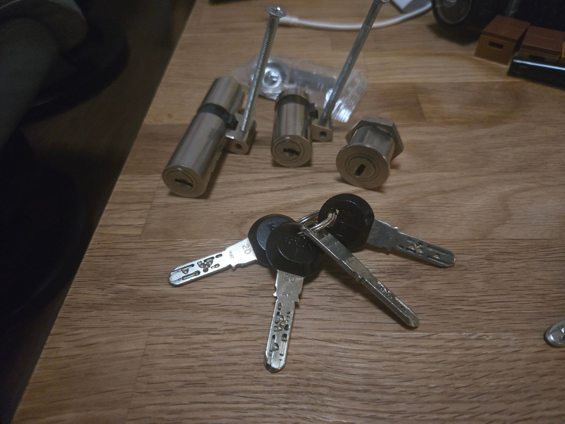 Kaba Cilindri per serratura: KABA 20 Zylinderset mit Smartkeys – Usato da Egg (Flawil) venduto da cyrillswiss12