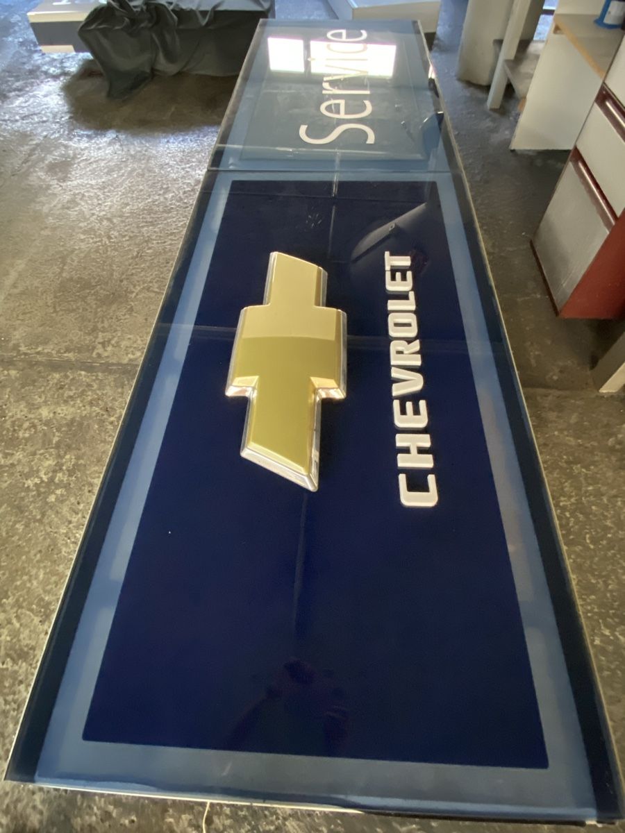 Chevrolet Schilder: Leuchtreklame Chevrolet Service – Gebraucht aus Hägglingen von Karin0802 5