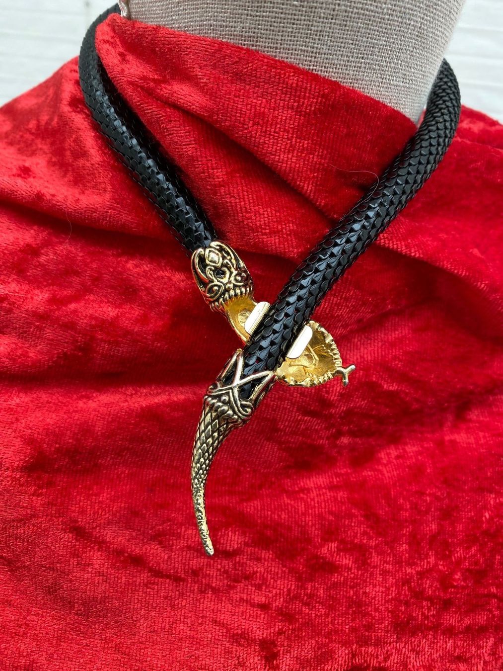 Catenine: Gliederhalsband – Usato da Wettingen venduto da taloo 2