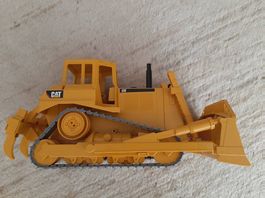 BRUDER CAT Bulldozer, mit beweglichen Teilen