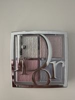 Dior Backstage glow maximizer 002 fristed opal glow