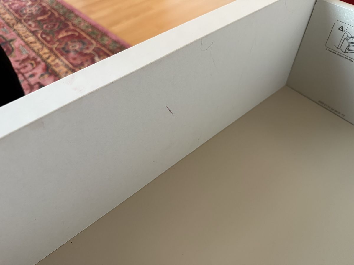 Cassettiere: Malm Kommode 6 Schubladen mit Fliesensticker dekoriert – Usato da Basel venduto da nor_j7qc 3