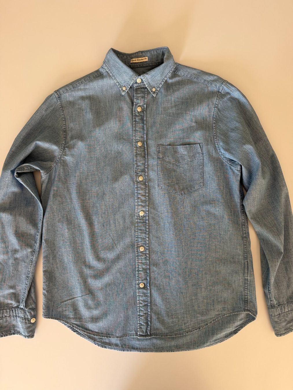 Gant Hemden: Gant Chambray Shirt light blue M – Gebraucht aus Solothurn von limepie