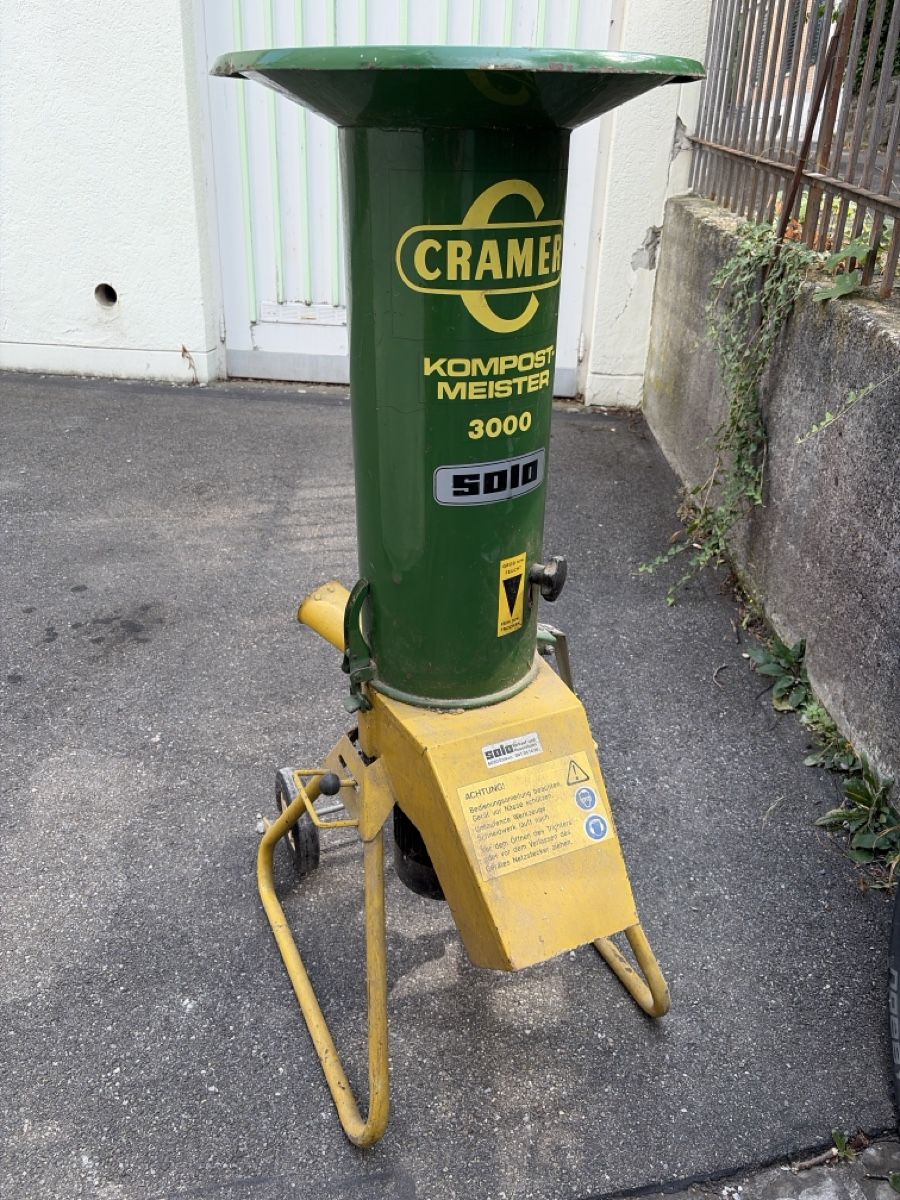 Häcksler:  robuster Elektro-Gartenhäcksler vom Typ Cramer Kompost – Gebraucht aus Zürich von dtag